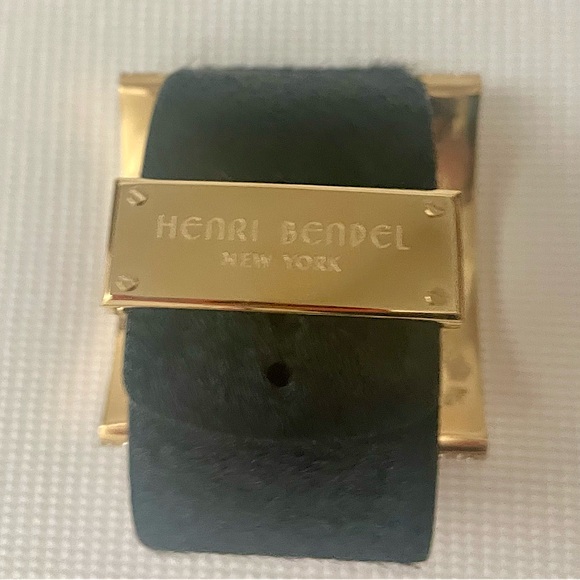 EUC HENRI BENDEL WHITE RHINESTONE CUFF & BUCKLE BRACELET - Picture 7 of 10